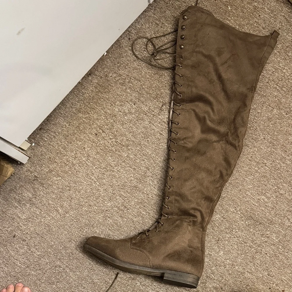 Over-the-Knee Lace-Up Women's Boot in Brown